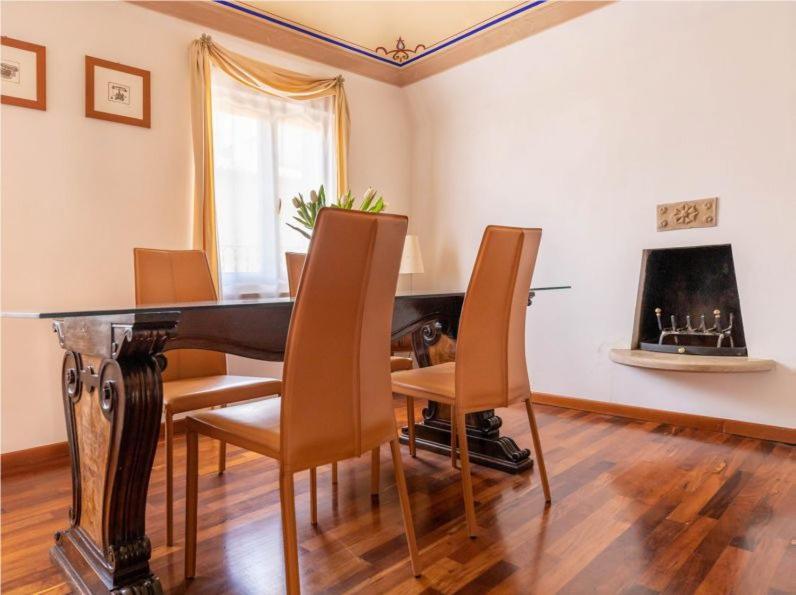 Royal Domus Perugia - Via Mazzini Apartment Bagian luar foto