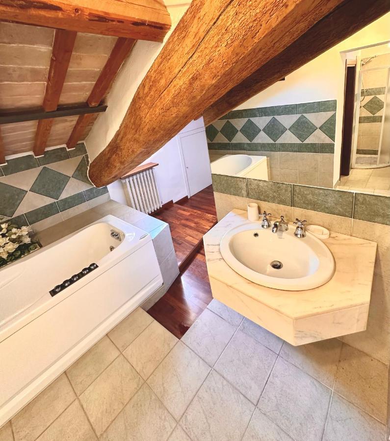 Royal Domus Perugia - Via Mazzini Apartment Bagian luar foto